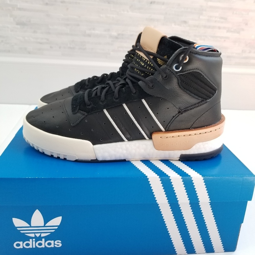 New ADIDAS Rivalry RM Sneakers - Picture 3 of 7